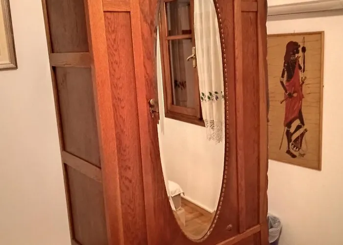 Pontinos Nyaraló Míli