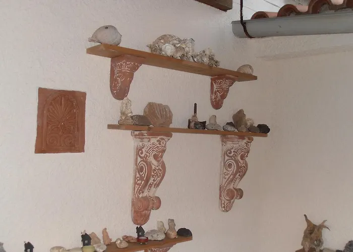 Nyaraló Pontinos Míli